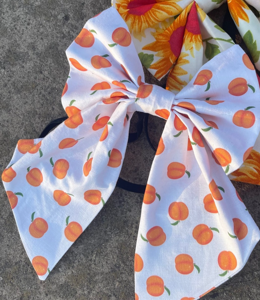 Peachy Bow-Tie