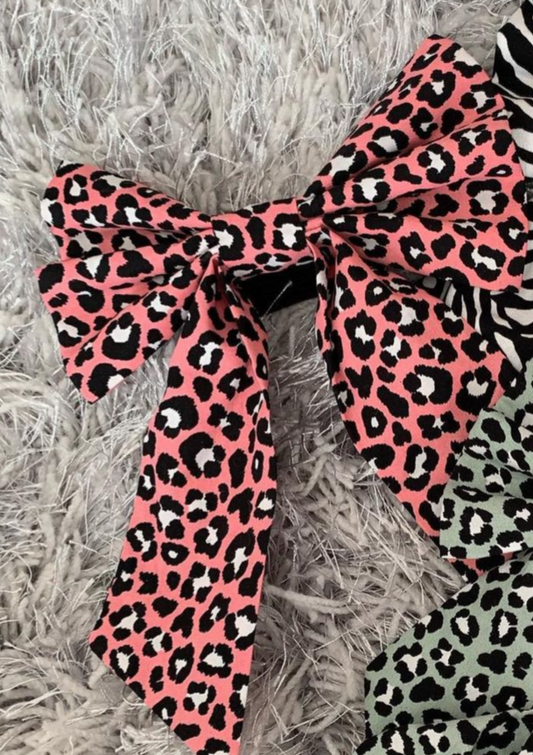 Pink leopard Bow-Tie