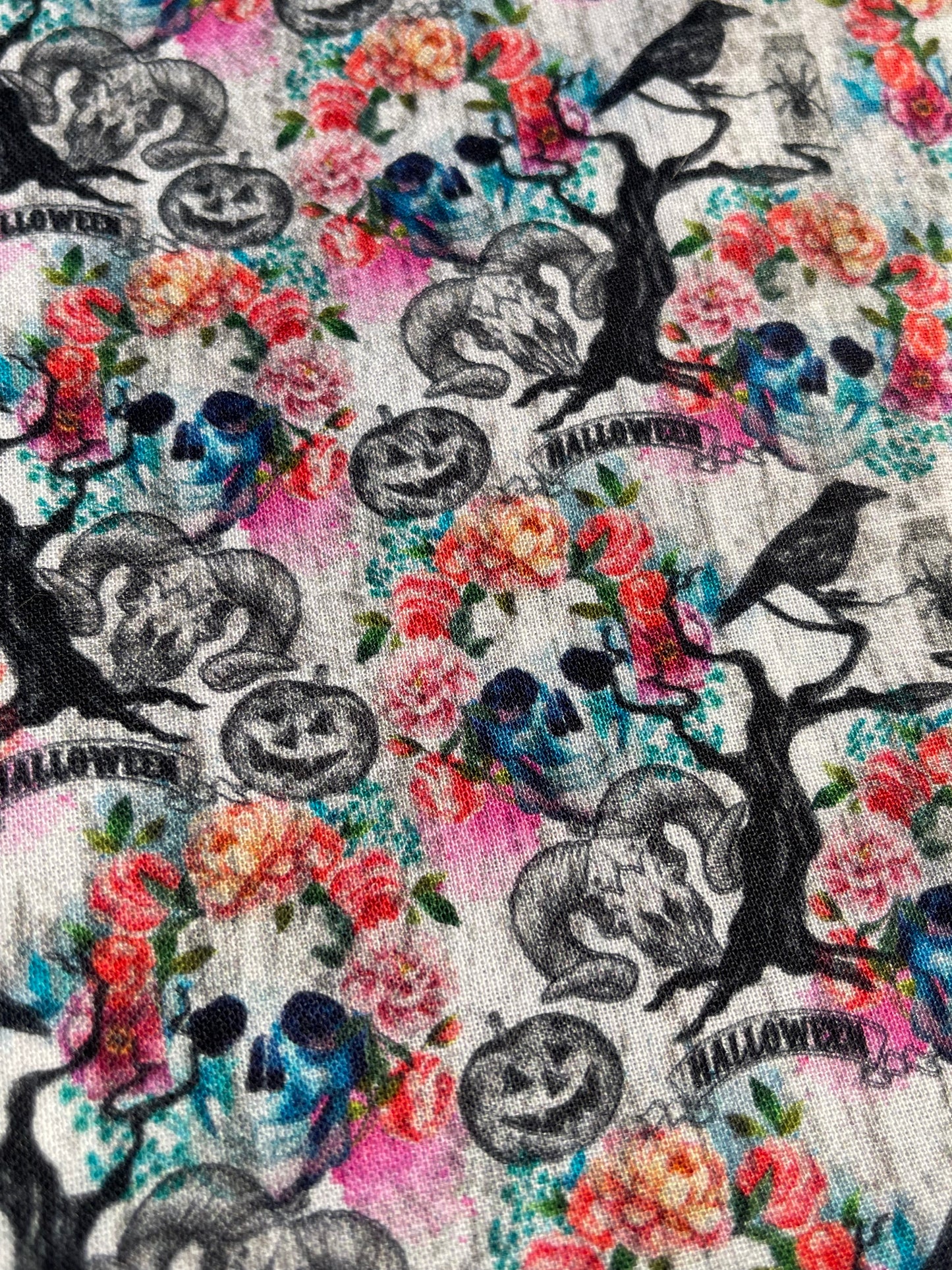 Floral Skull Bow-Tie