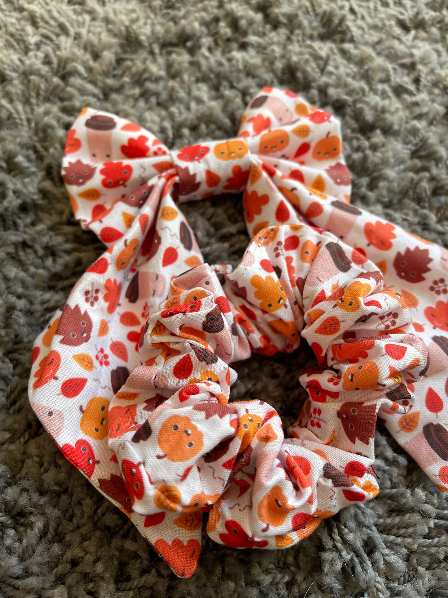 Cute fall faces Bow-Tie